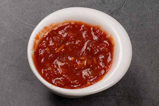 Томатный соус с сыром и бальзамиком